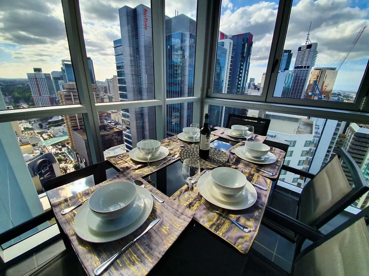 2Br Epic Views ★Cbd★ 2 Cars ★Pool★Wine★Gym★Netflix Apartment Brisbane
