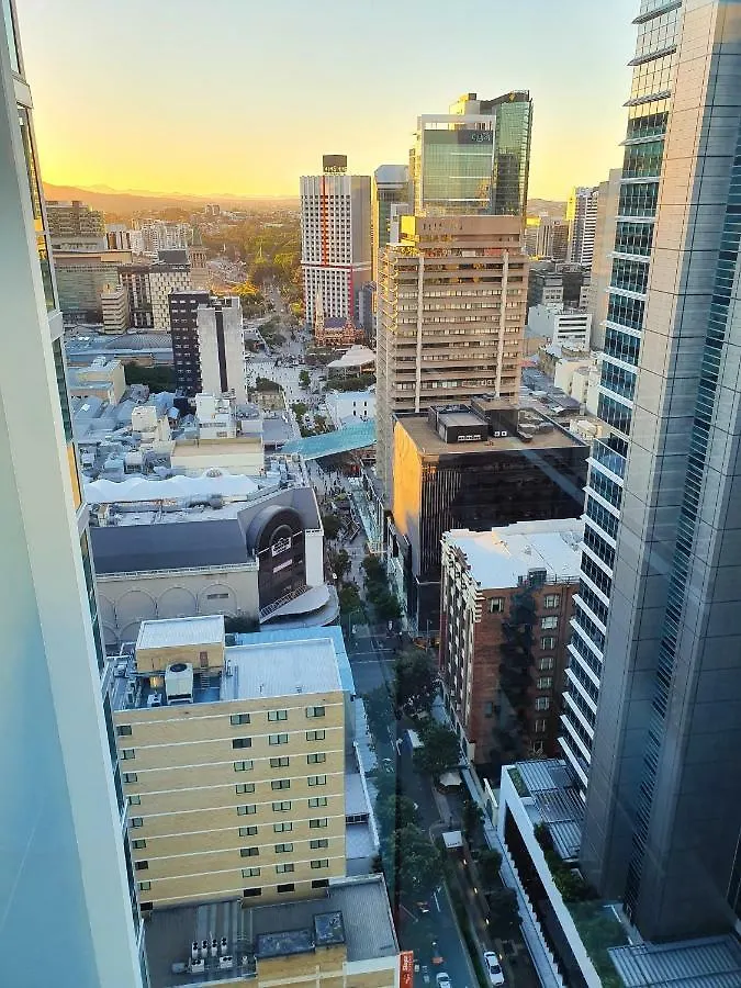 2Br Epic Views ★Cbd★ 2 Cars ★Pool★Wine★Gym★Netflix Apartment Brisbane