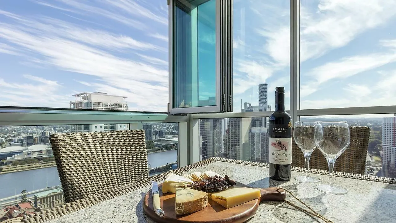 Apartmán 2Br Epic Views ★Cbd★ 2 Cars ★Pool★Wine★Gym★Netflix Brisbane