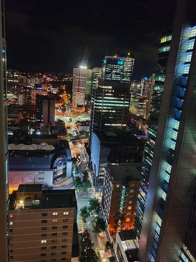 Apartmán 2Br Epic Views ★Cbd★ 2 Cars ★Pool★Wine★Gym★Netflix Brisbane